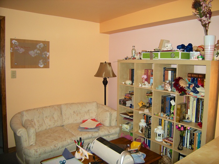 craftroom_couch