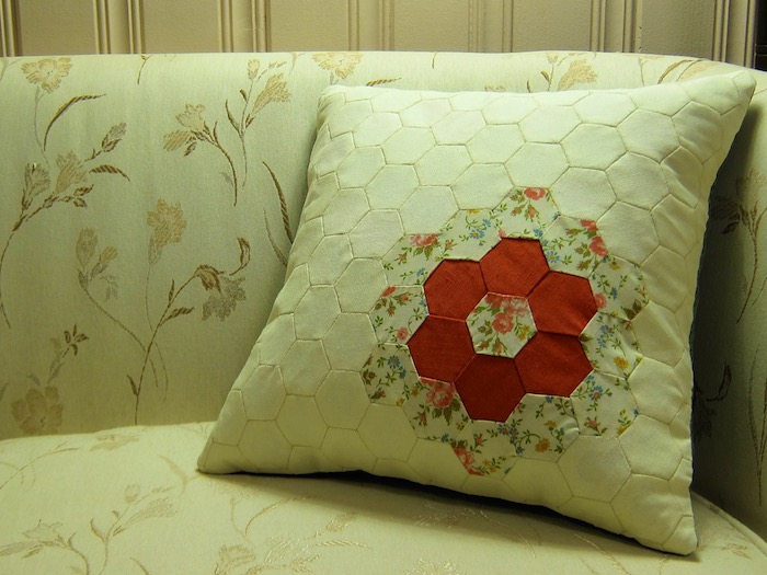 hexagon_pillow_case_3