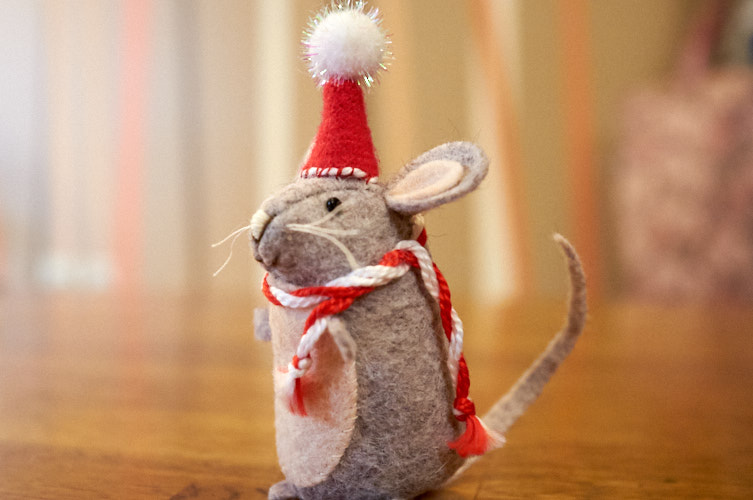 very nice mouse ornament (ann wood handmade)