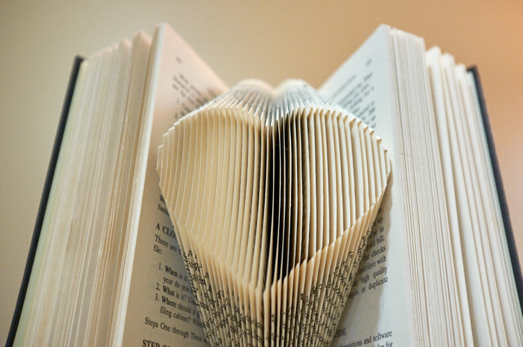 Book folding: heart